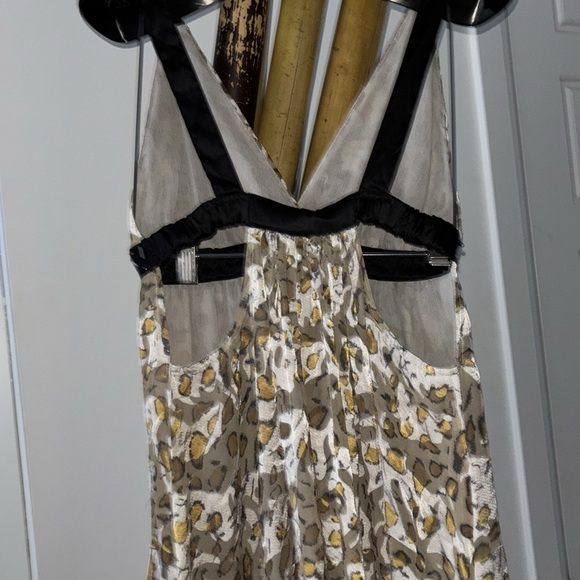 2B Bebe sheer Neutral leopard print maxi dress Sz M - Picture 5 of 16